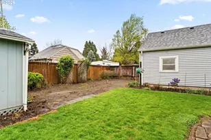 1360 Taft St, Eugene, OR 97402 - Photo 29