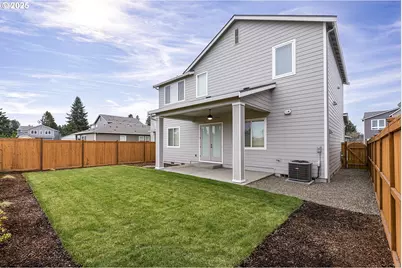 15216 SE Towers Ter, Milwaukie, OR 97267 - Photo 3