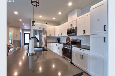 1701 S Alpine St, Cornelius, OR 97113 - Photo 11