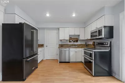 8333 SE 23rd Ave #A, Portland, OR 97202 - Photo 13