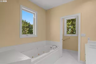 19455 SW Heightsview Dr, Beaverton, OR 97007 - Photo 35