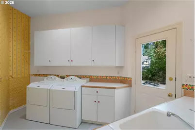 19455 SW Heightsview Dr, Beaverton, OR 97007 - Photo 25