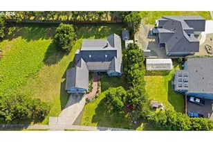 1027 Seabird Dr SW, Bandon, OR 97411 - Photo 47