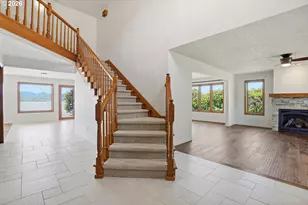 954 S A St, Washougal, WA 98671 - Photo 5