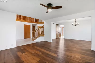 954 S A St, Washougal, WA 98671 - Photo 7
