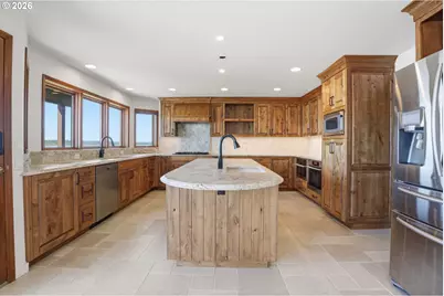 954 S A St, Washougal, WA 98671 - Photo 13
