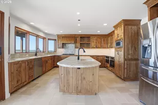 954 S A St, Washougal, WA 98671 - Photo 13