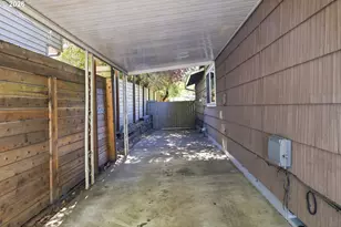 9118 N Smith St, Portland, OR 97203 - Photo 35