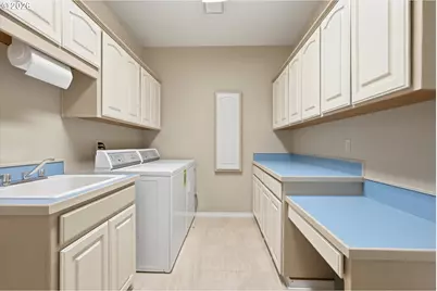 14234 NW Lakeshore Ct, Portland, OR 97229 - Photo 29