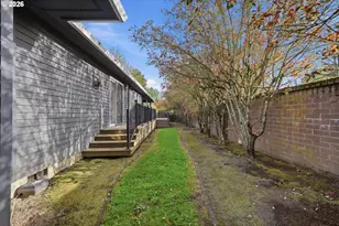 14234 NW Lakeshore Ct, Portland, OR 97229 - Photo 37