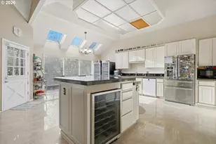 14234 NW Lakeshore Ct, Portland, OR 97229 - Photo 17