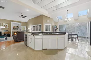 14234 NW Lakeshore Ct, Portland, OR 97229 - Photo 21