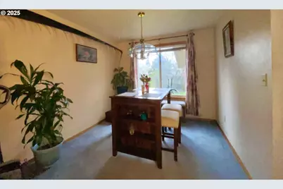 1200 SW 215th Ave, Beaverton, OR 97003 - Photo 3