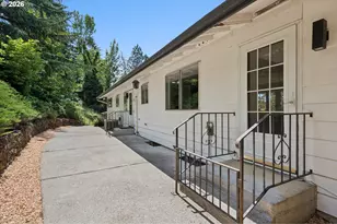 860 NW Battaglia Ave, Gresham, OR 97030 - Photo 45
