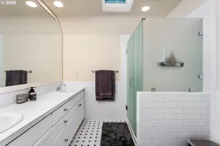 2306 NW Miller Rd, Portland, OR 97229 - Photo 27
