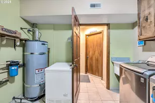 5526 Serenity Dr, Salem, OR 97317 - Photo 35