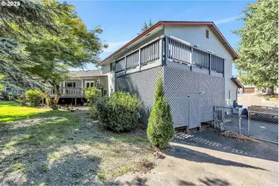 5526 Serenity Dr, Salem, OR 97317 - Photo 43