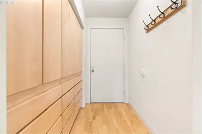 10371 SW Trapper Ter, Beaverton, OR 97008 - Photo 5