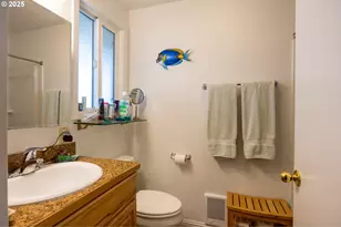 2950 Greenbriar St, Reedsport, OR 97467 - Photo 13