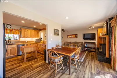 2950 Greenbriar St, Reedsport, OR 97467 - Photo 9