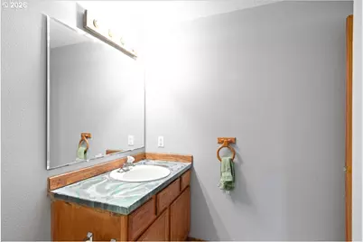 571 Mc Call Way, Philomath, OR 97370 - Photo 25