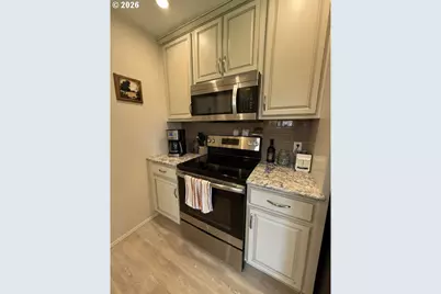 247 Oak St, Riddle, OR 97469 - Photo 7