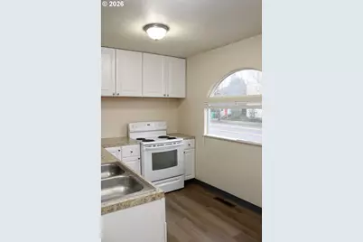 7927 N Fessenden St, Portland, OR 97203 - Photo 19