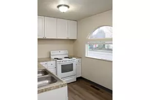 7927 N Fessenden St, Portland, OR 97203 - Photo 19