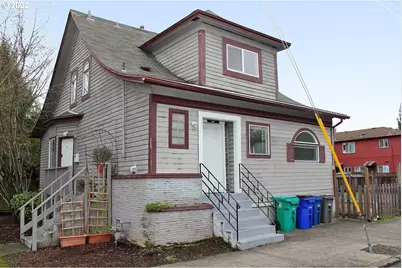 7927 N Fessenden St, Portland, OR 97203 - Photo 3