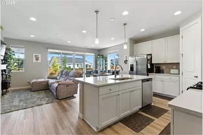 540 N Avery Dr, Ridgefield, WA 98642 - Photo 11