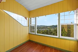 1254 SE Reservoir Ave, Roseburg, OR 97470 - Photo 21