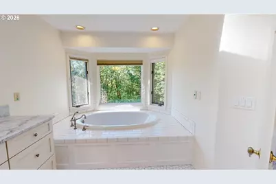 1912 Sunburst Ter, West Linn, OR 97068 - Photo 27
