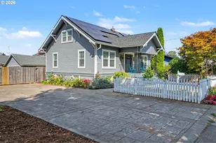 914 Pine St, Silverton, OR 97381 - Photo 3