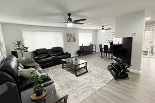 403 E Clackamas Cir, Woodburn, OR 97071 - Photo 13