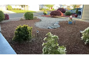 403 E Clackamas Cir, Woodburn, OR 97071 - Photo 3