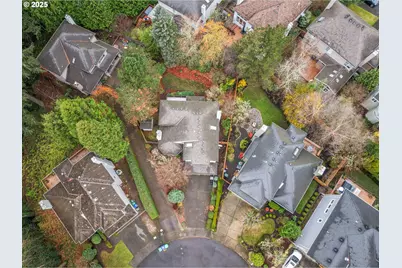 5007 SW Canterbury Ln, Portland, OR 97219 - Photo 25