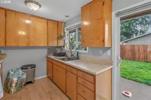 662/664 NW Connell Ave, Hillsboro, OR 97124 - Photo 33