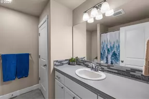 1132 NW Golf Course Dr, Madras, OR 97741 - Photo 17