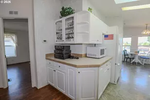 211 W River Ridge Ave, Roseburg, OR 97471 - Photo 23