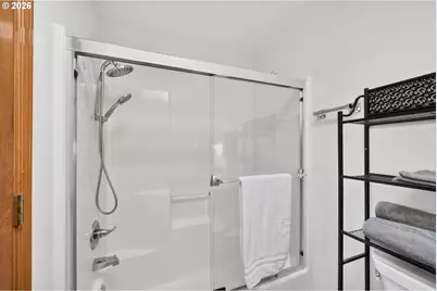 13670 SE Bush St, Portland, OR 97236 - Photo 27