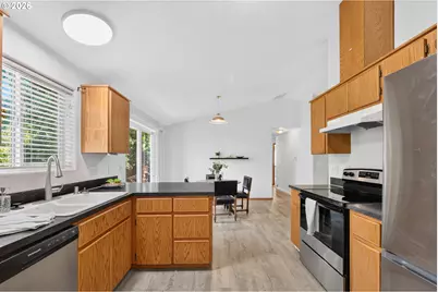13670 SE Bush St, Portland, OR 97236 - Photo 15
