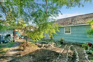 637 NE 17th St, Salem, OR 97301 - Photo 27