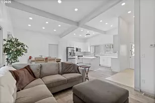 1021 NE 195th Ave, Portland, OR 97230 - Photo 5