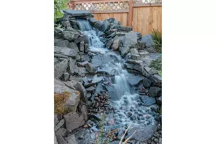 2750 N Holiday Ln, Newberg, OR 97132 - Photo 33