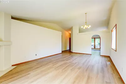 17440 SW Stark St, Beaverton, OR 97006 - Photo 11