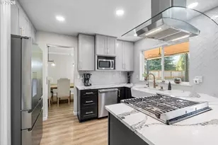 3121 NE Glencoe Oaks Pl, Hillsboro, OR 97124 - Photo 9