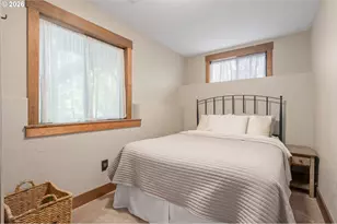 2031 Dogwood Dr, Eugene, OR 97405 - Photo 33