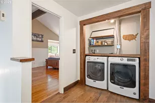 2031 Dogwood Dr, Eugene, OR 97405 - Photo 27