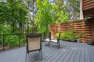 2031 Dogwood Dr, Eugene, OR 97405 - Photo 37
