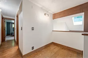 2031 Dogwood Dr, Eugene, OR 97405 - Photo 29